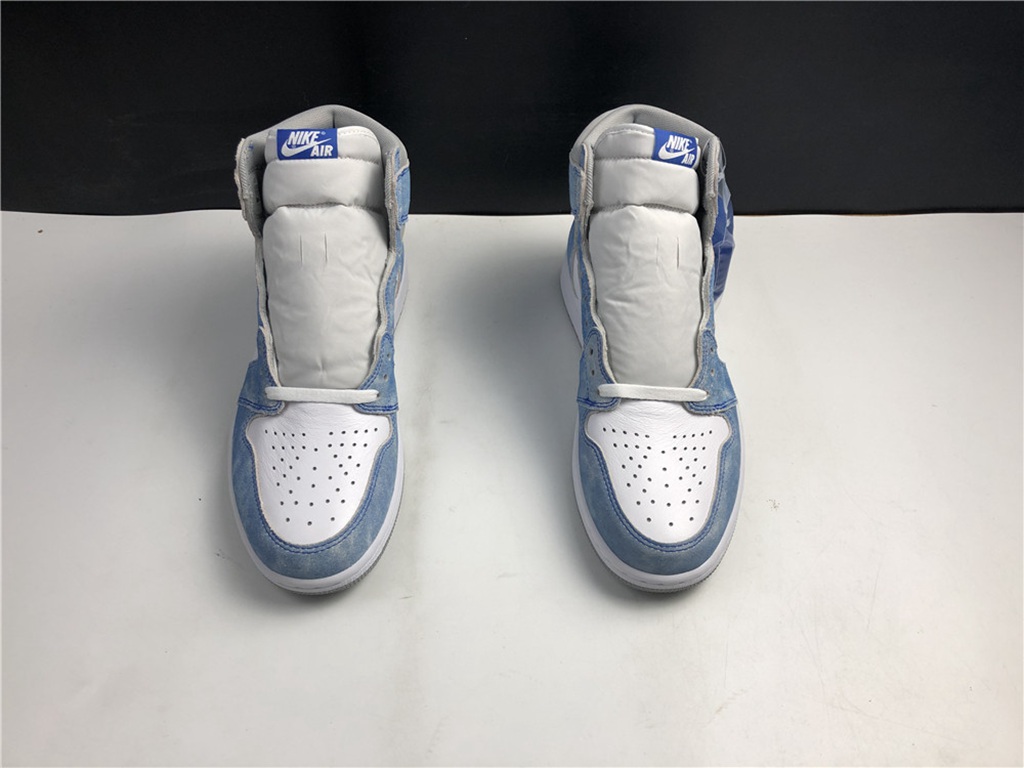Air Jordan 1 Hype Royal 555088-402